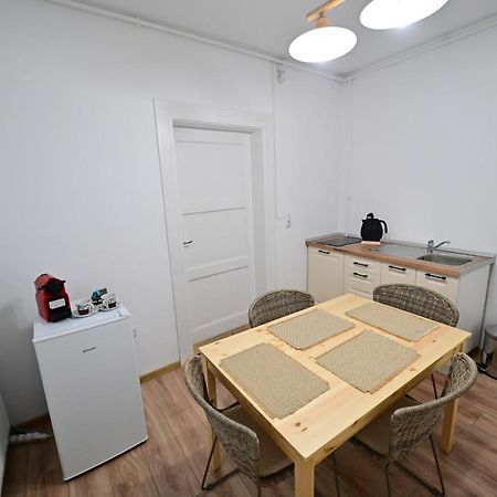 Flh - Tribunei Nest Sibiu Eksteriør billede