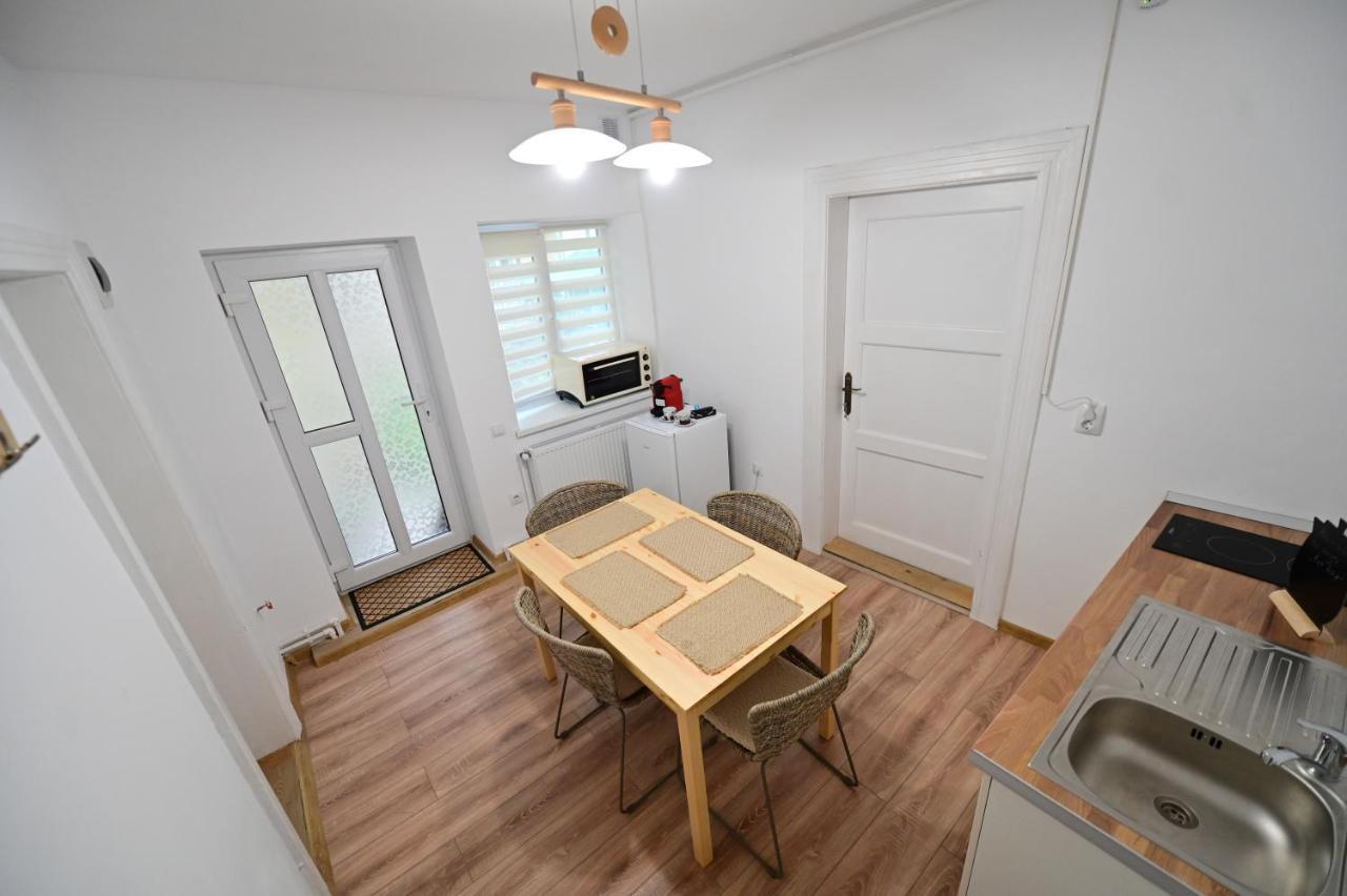 Flh - Tribunei Nest Sibiu Eksteriør billede
